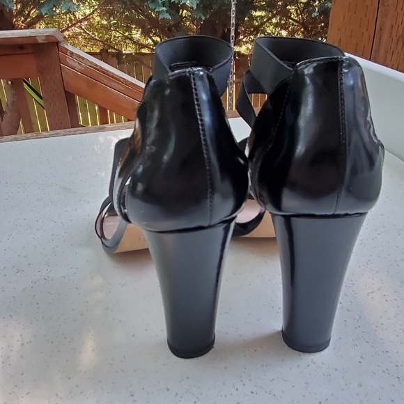 Stuart Weitzman Sandals Women 9 black stretchy Strappy Sandals. - Picture 5 of 13